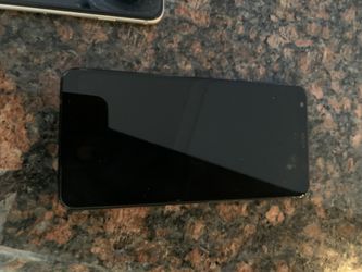 Lg phone needs to buy a charger for it don’t now if charger don’t work or phone don’t charger you fixe it