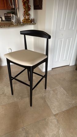 Contemporary Elbow Bar stool