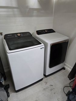 Samsung Smart Washer / Dryer Set