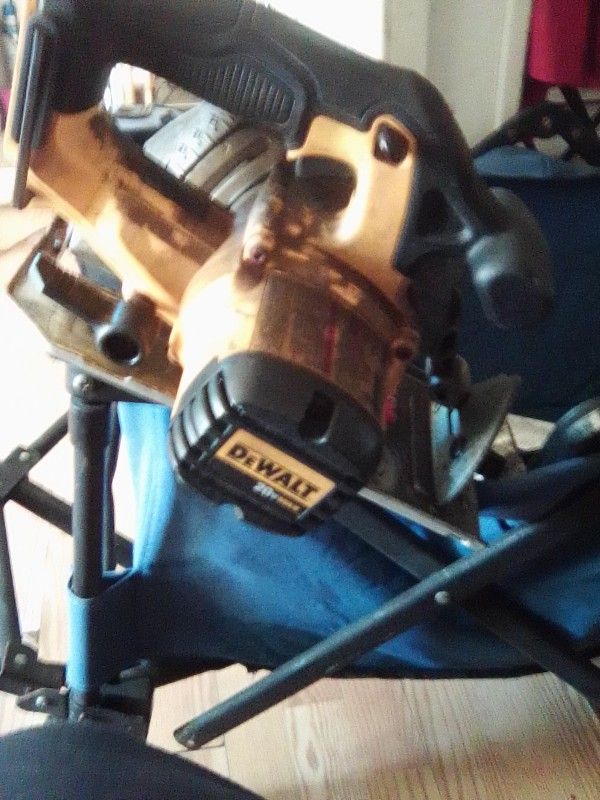 DeWalt Saw No Battery 