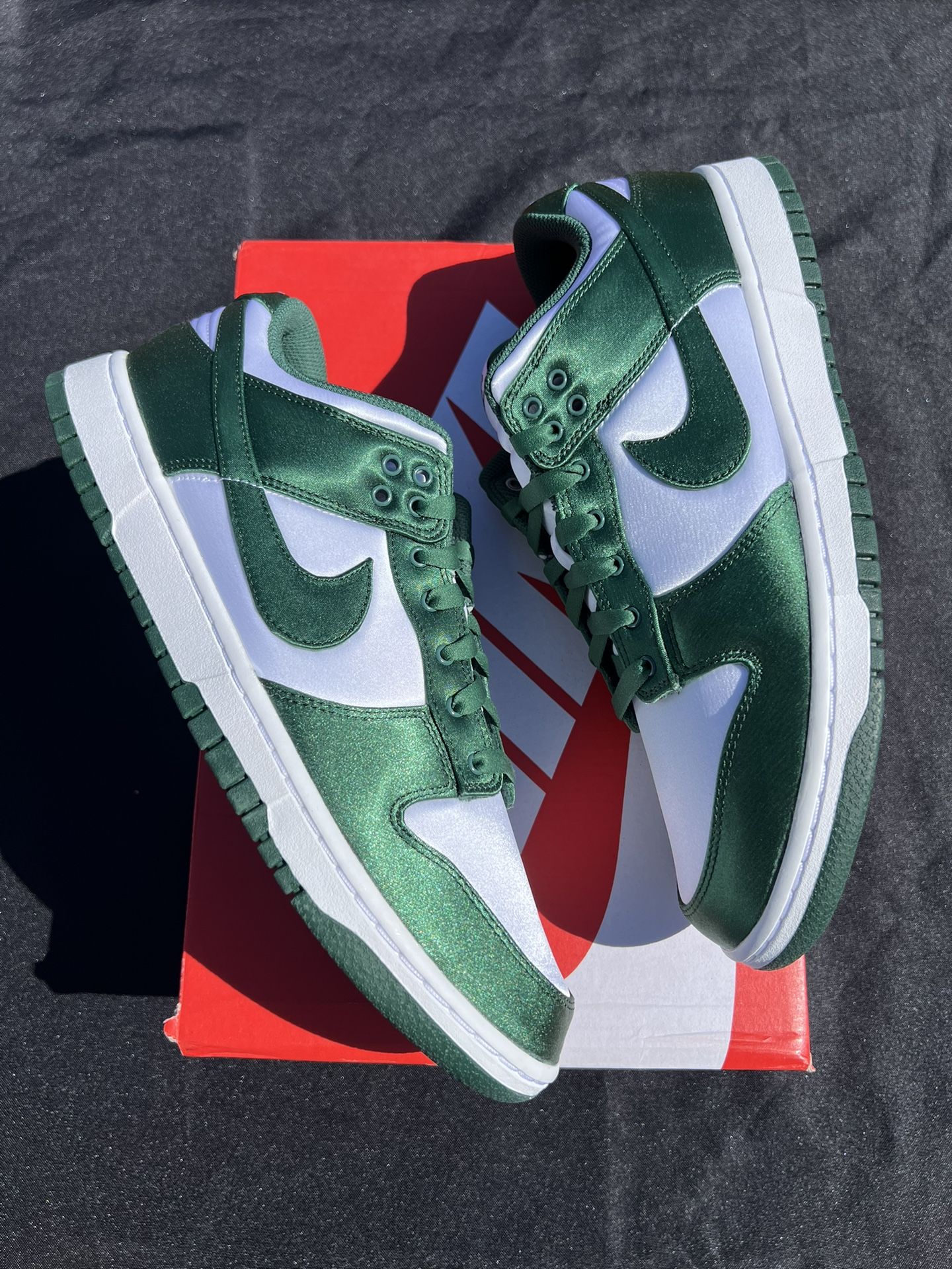 Nike Dunk Low Michigan State Satin