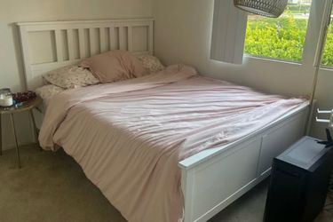 Queen Bed