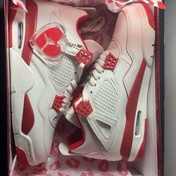 Jordan 4 "Valentines" Size 8