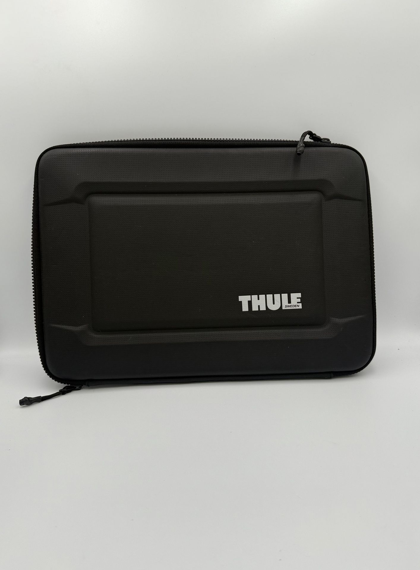 Thule Guantlet Laptop Case