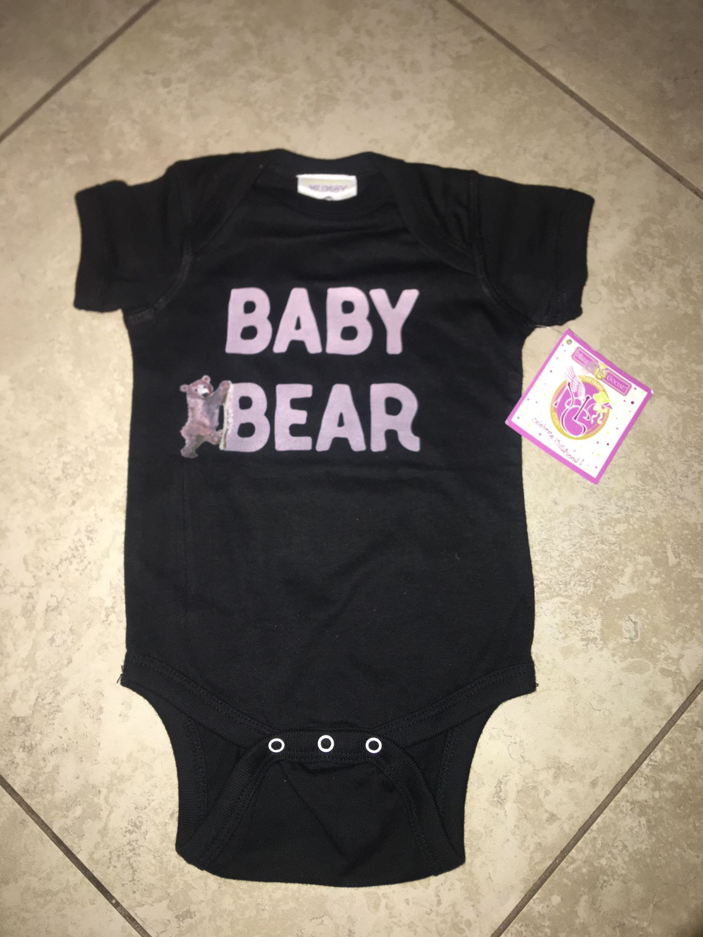 Mumsy Baby Bear Boy / Girl Onesie, Size 6 months