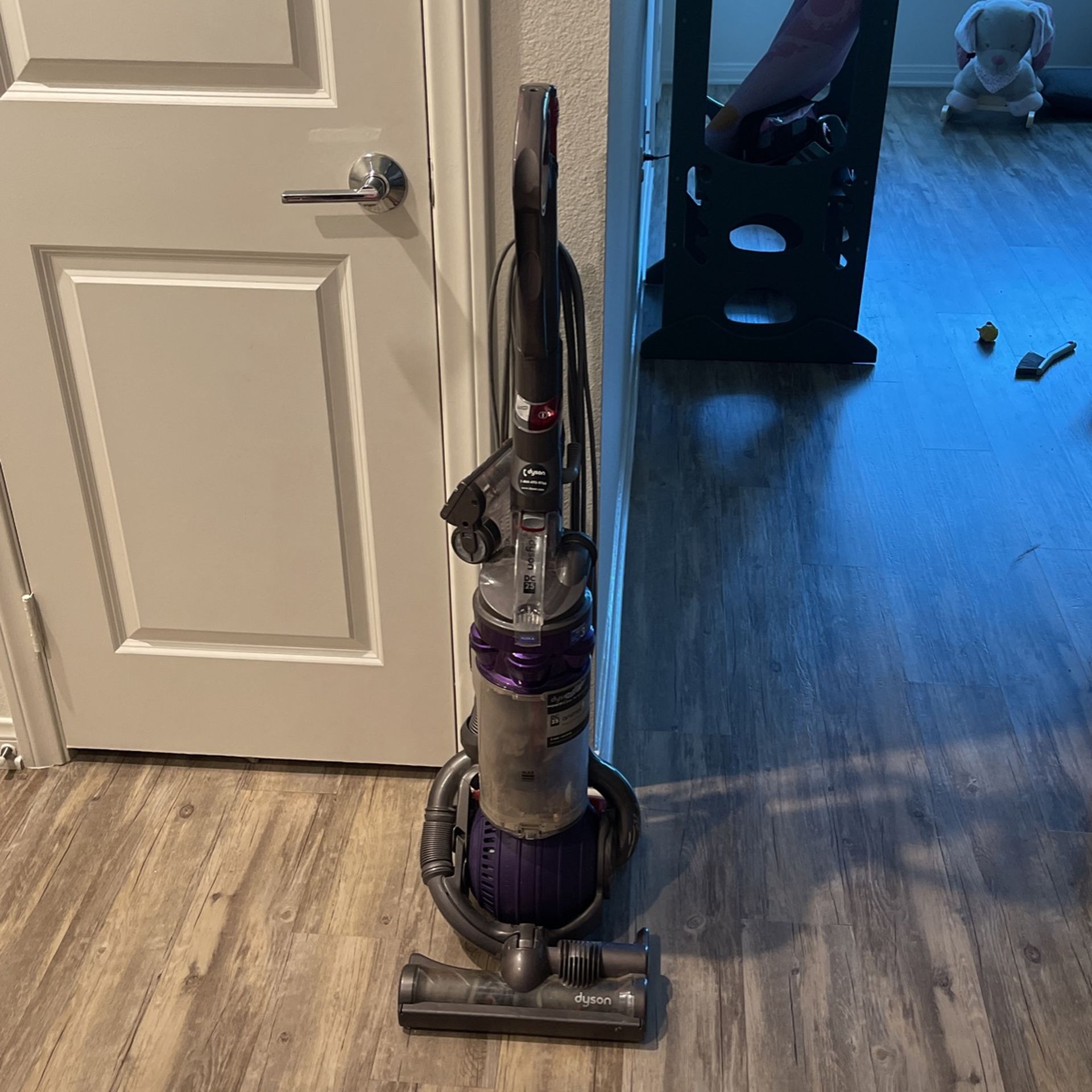 Dyson vacuum 