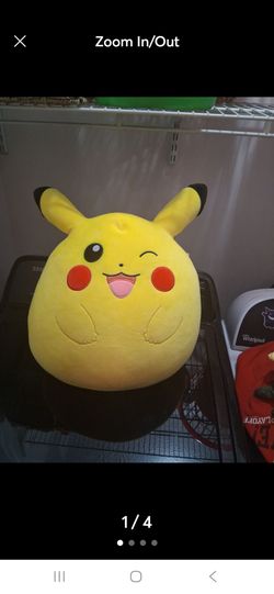 Pikachu squishmello