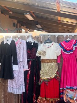 Costumes costumes