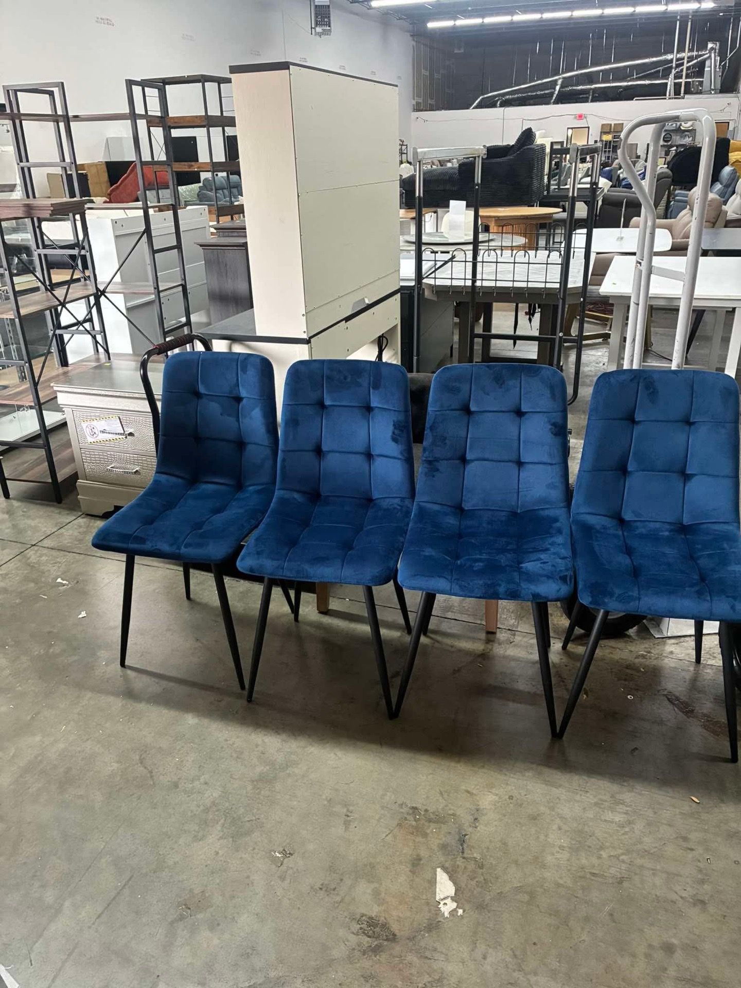Velvet Dining Chairs Set of 4 - Navy Blue Dining Room Chairs with Metal Legs Ideal for