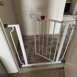 Safety Gate With Extension
