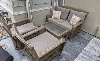 Outdoor Wicker Patio Furniture Set