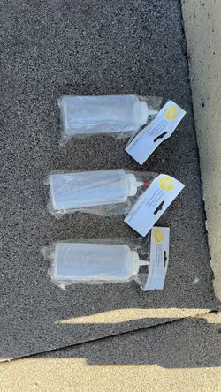 3 Wilton’s brand squeeze bottles