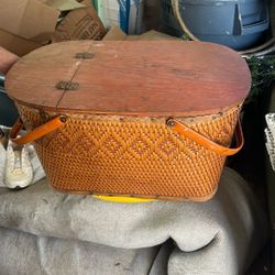 Vintage Picnic Basket