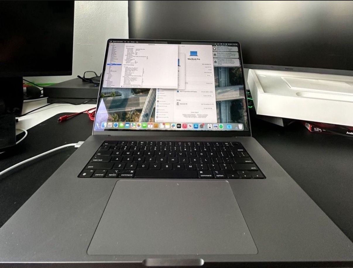 MacBook Pro 16
