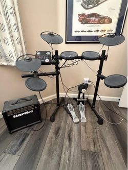 Yamaha DTX Drum Set