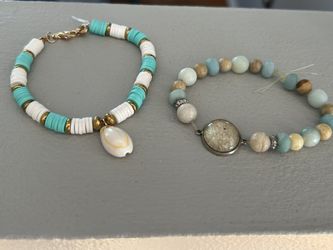 Beachy beaded bracelets bundle of 2 