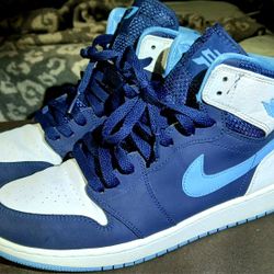 3 Pairs Of Jordan Size 7y LIKE NEW! $50