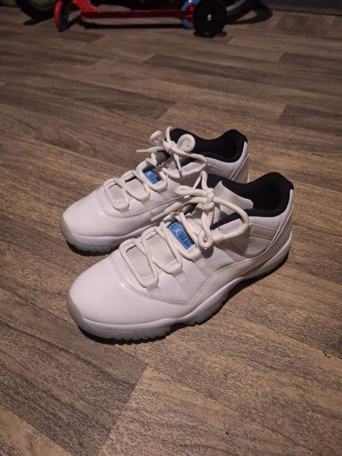 Size 10 Jordan Retro 11 Low Blues
