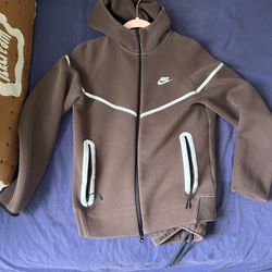 Brown Nike Tech Suit Size Small 