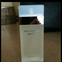 Dolce gabbana 3.4oz 100.ML para mujer 3.4oz 100.ML yo vendo perfumes prepárese para navidad.