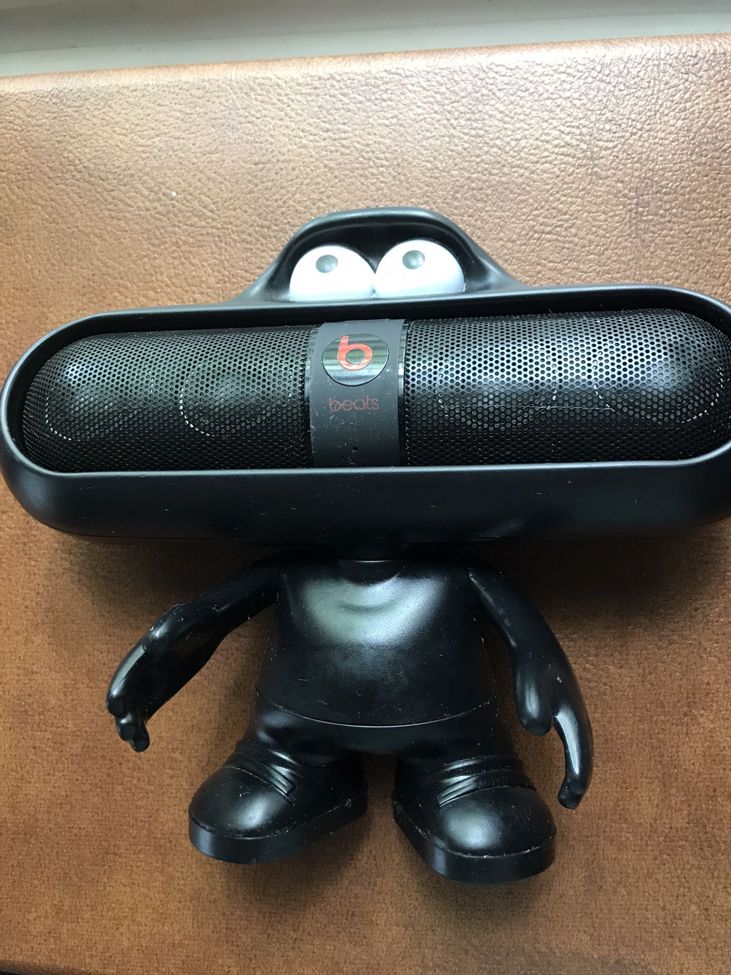 Beats Pill and Case/Holder Pre Owned Good Working Condition