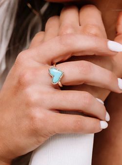 Kendra Scott heart ring