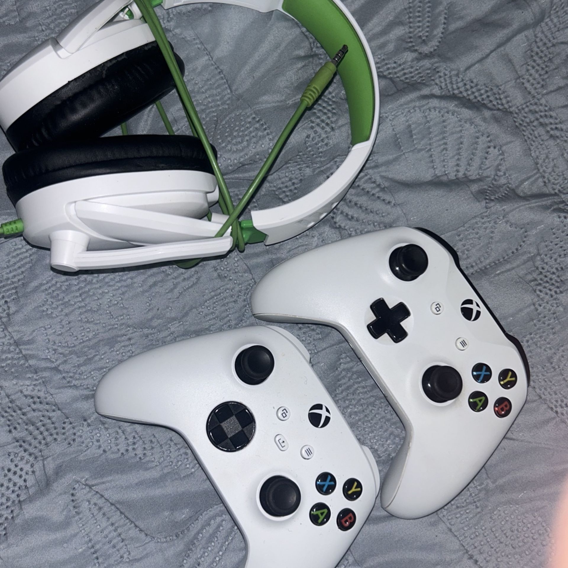 Xbox Control And Headset