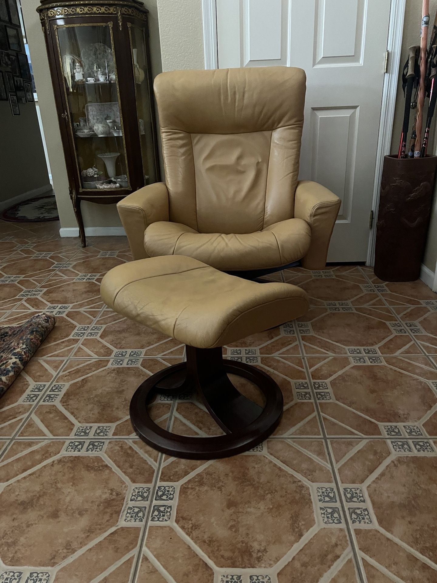 Leather Chair & Ottoman