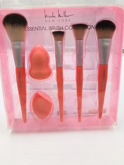 Nicole Miller 6pc essential brush collection coral/pink!New! Sold out!Purchased from Ulta!