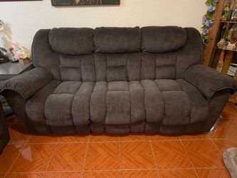 Comfortable charcoal grey couches set for $500 OBO bought at Houston’s Furniture Yuma