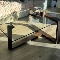 Beautiful Coffee Table For Sale 