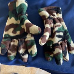 Camo Gloves 