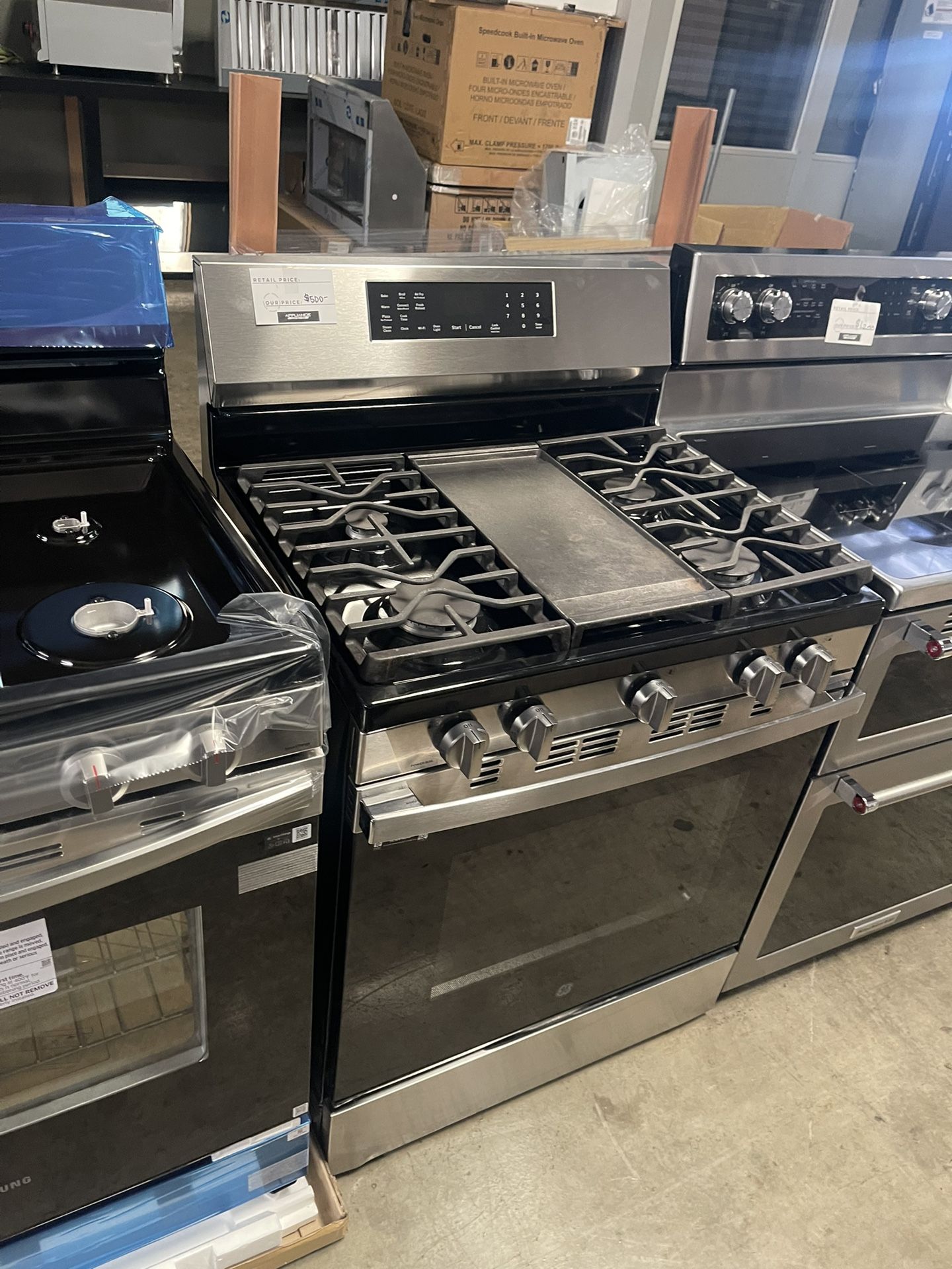 SAMSUNG GAS RANGE