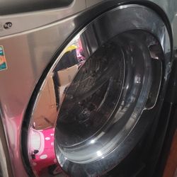 Like New LG Front LOAD....AND DRYER LIKE NEW