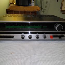 MAGNAVOX VINTAGE 1971/72 AM FM STEREO RECEIVER AMPLIFIER 