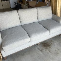 83” Comfy Couch