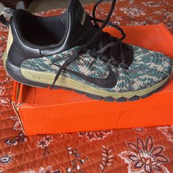 Nike Men Size 12