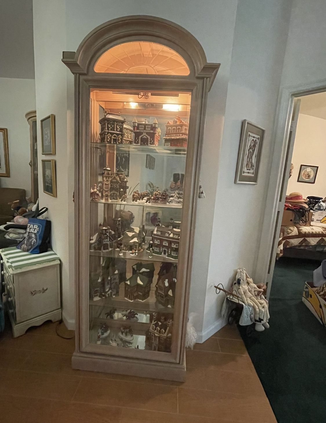 Lighted Curio Cabinet China Cabinet