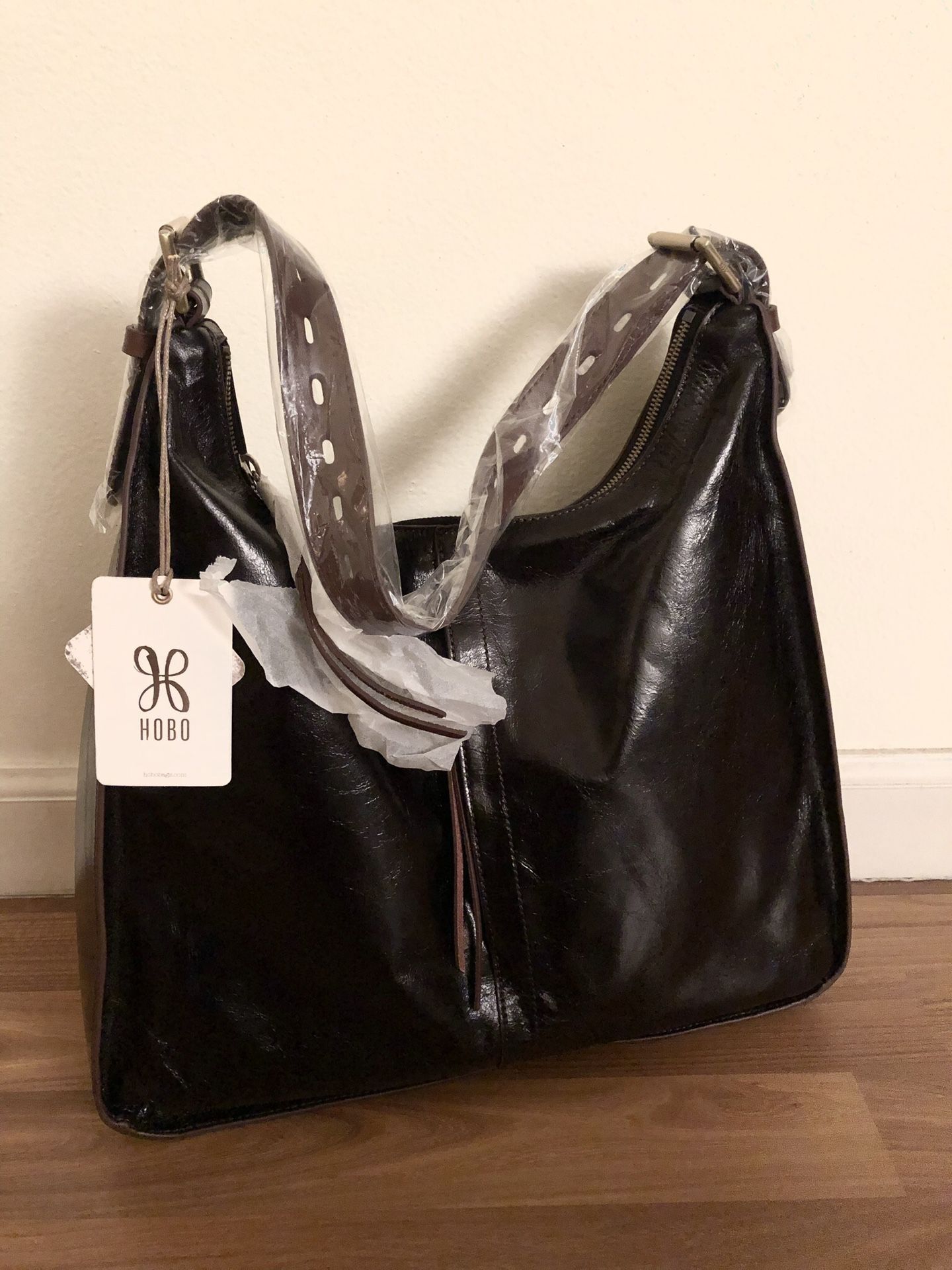 Hobo Original Black Leather Shoulder Bag Tote Handbag / Purse * NEW *