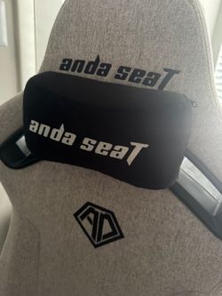 AndaSeat Kaiser 3 L Premium Gaming Chair - Moving Sale