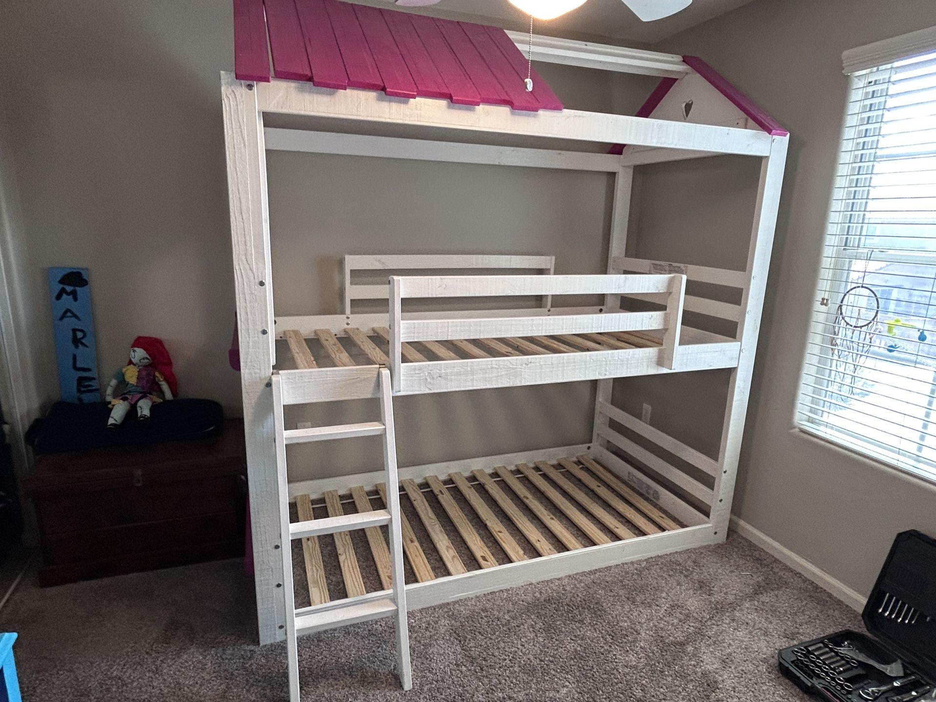 House Style Bunk Bed
