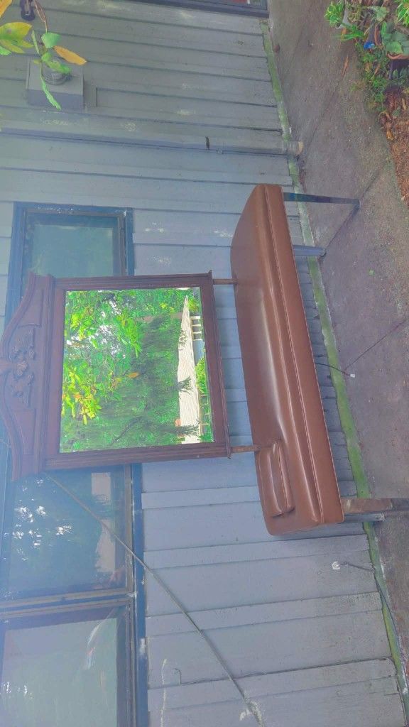 Beveled Glass Real Wood Mirror And Massage Table. 90$ For Both Or Best Offer . Will Sell Individually 