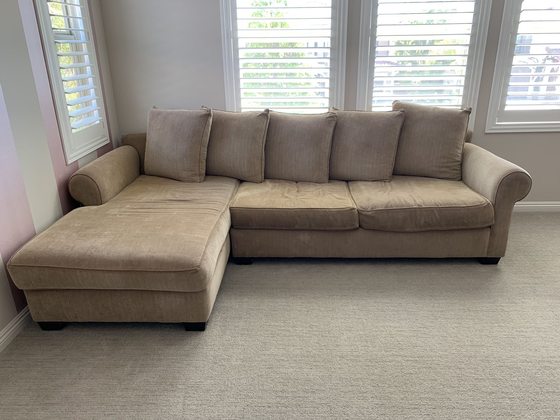 Cisco section couch with chaise