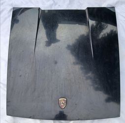 1992 porsche 911 carrera  2, OEM hood with emblem, will consider any RESONABLE offer