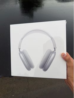 Brand New Sealed AirPod Max - Silver
