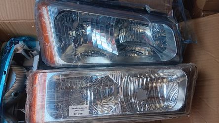 HEADLIGHT  Silverado  Avalanche 