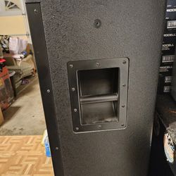 Pair Of Alto Dj Or Band Speakers 