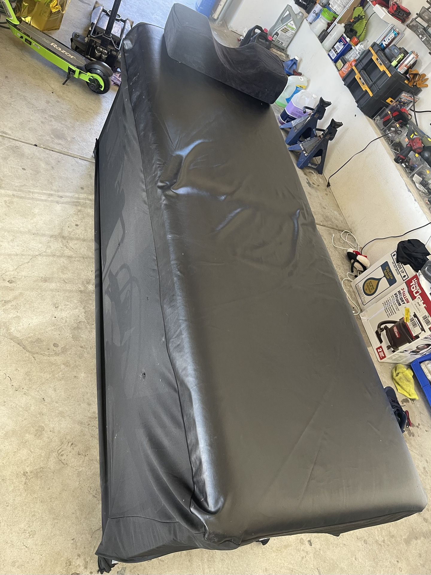 Lash Bed With Wipe able Cover 