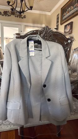 Women’s size 18 suit