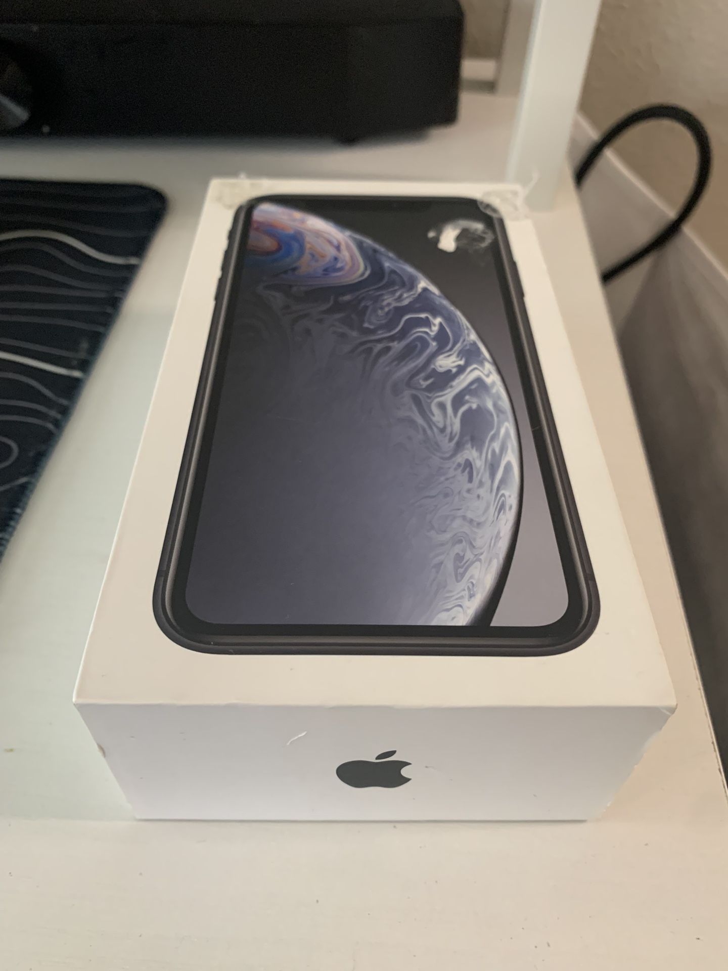 iPhone XR 64 gb Unlocked